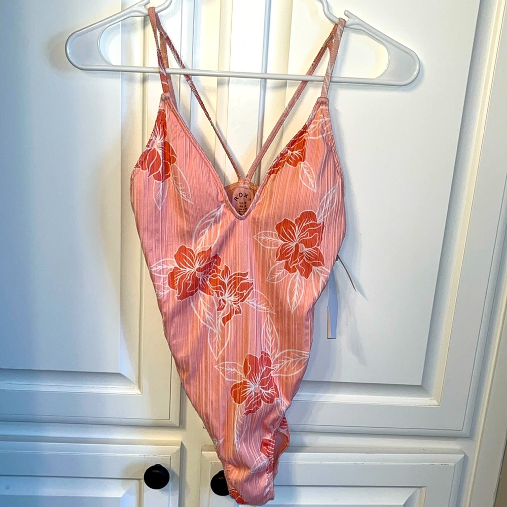 Roxy pink swim small